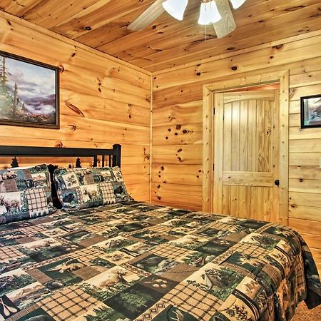 Expansive Gatlinburg Cabin Hot Tub, Deck And Grill! Exterior photo